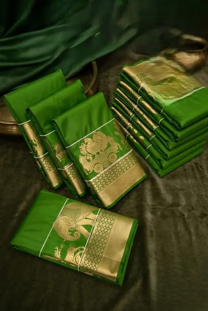 Pallaku Kumki Pure Silk Saree